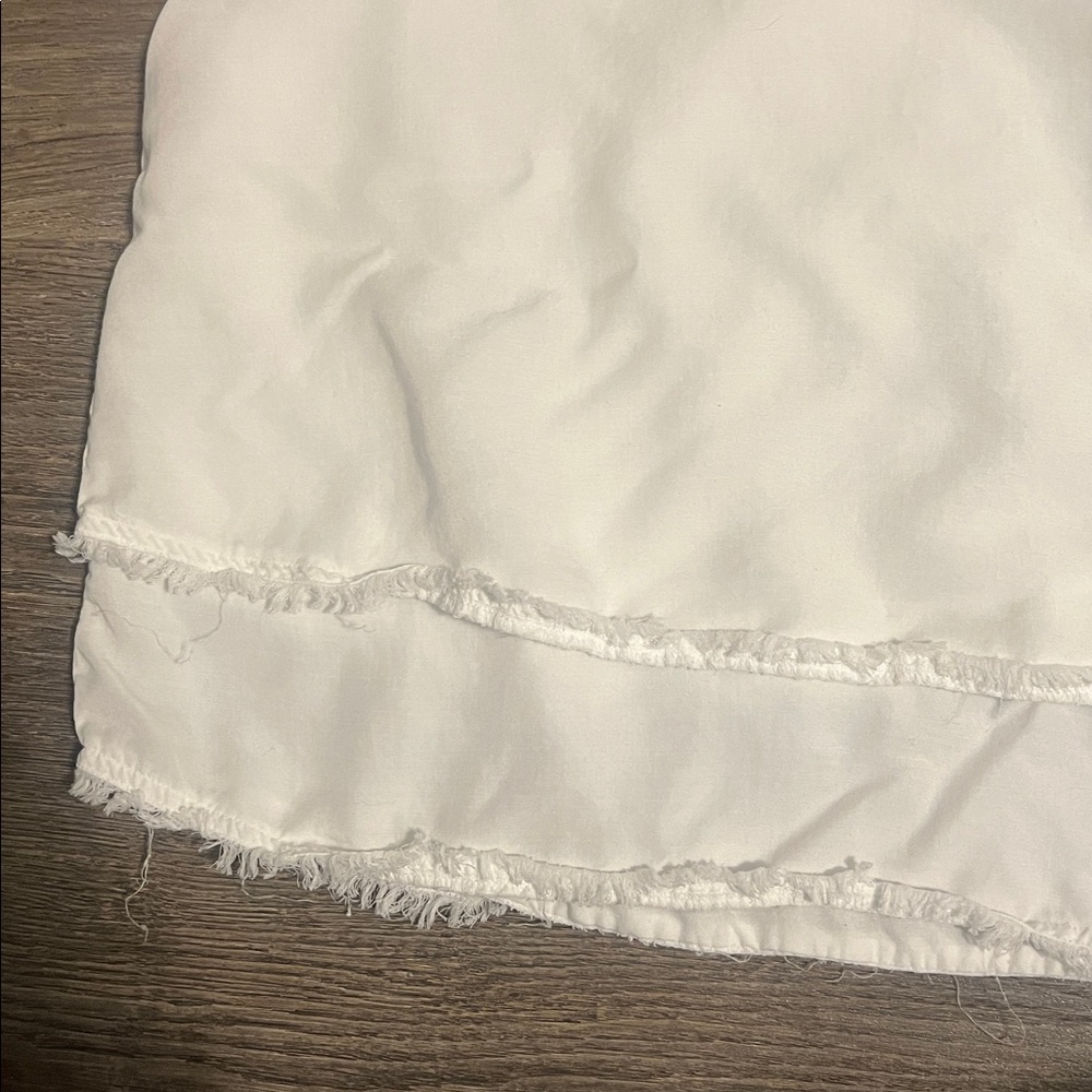cloth & stone White Layered Sleeveless V-Neck Blouse - Picture 10 of 11